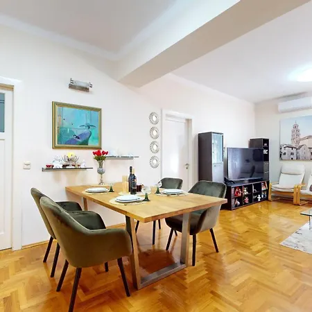 Center And Bacvice Beach Stella Apartment Split