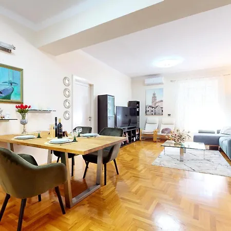 Center And Bacvice Beach Stella Apartment Split